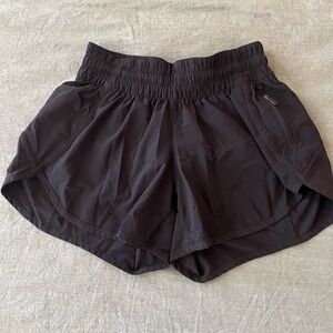 Women's Lululemon 4” Tracker Shorts